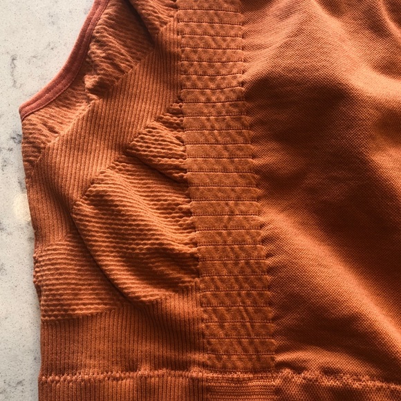 PrettyLittleThing Orange Workout Bra Top - Picture 5 of 6